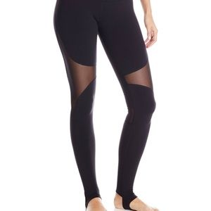 Alo Yoga Coast legging in black